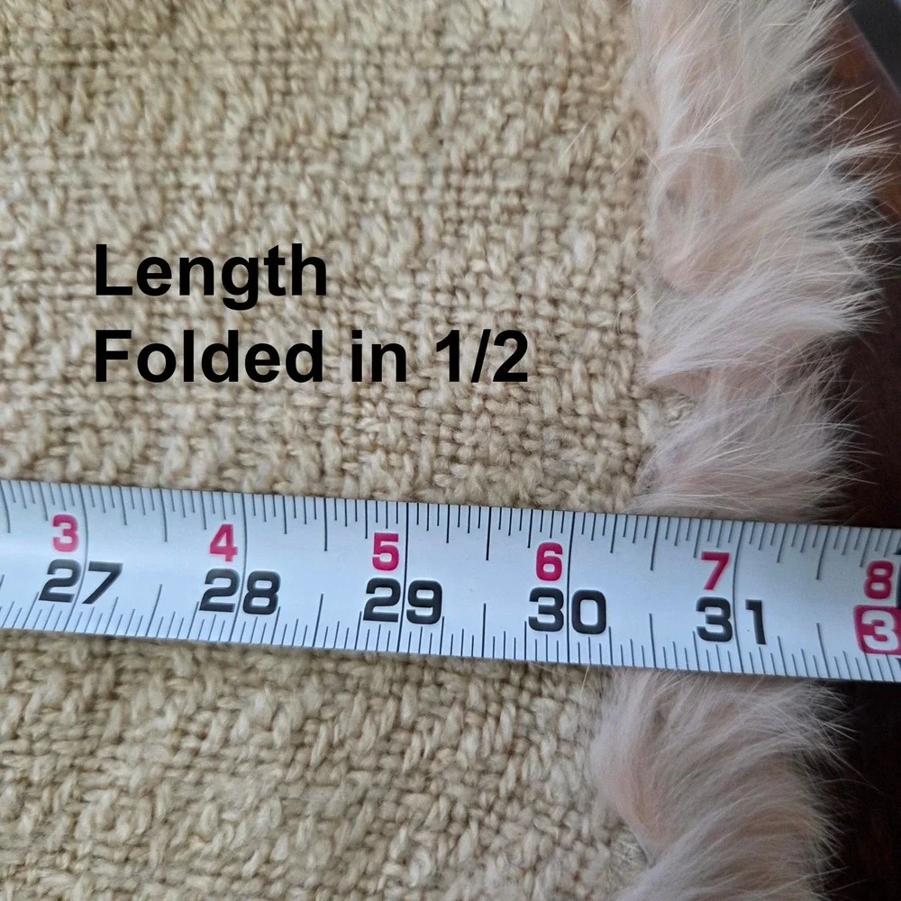 Beige Fur trim scarf monochromatic quiet‎ luxury Scarf